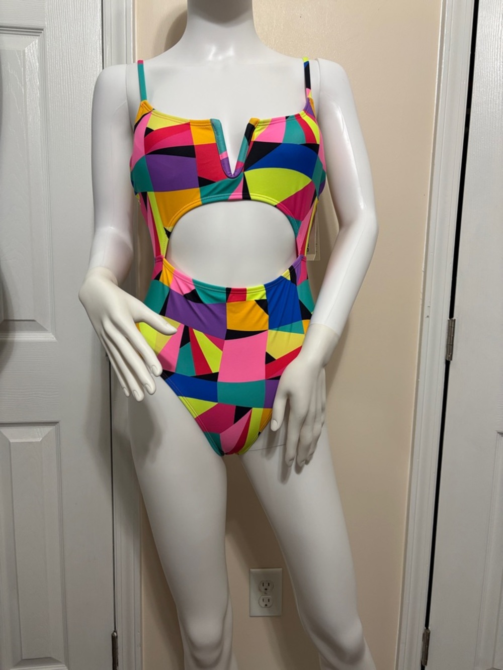 No Boundaries Kids Multicolor Geometric Cutout One-Piece Swimsuit